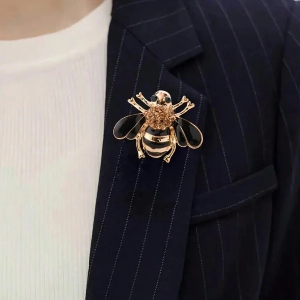 ✨Elegant Black and Gold Bee Brooch